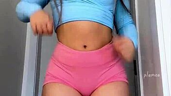 latina shaking ass in shorts
