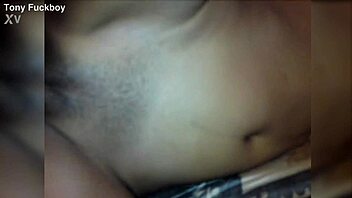 Ay aaaay me duele mi colita dijiste que nomas la puntita aaaah