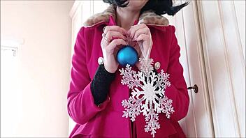 milf finds surprise gift and enjoys it all alone