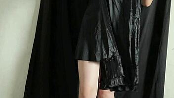 Ngintip Cewek Ini Ganti Baju Aja Udah Cukup Buat Bahan