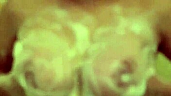 milf shows hairy pussy in bath