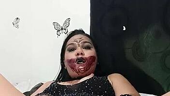 Allisonvega celebrates halloween with solo play