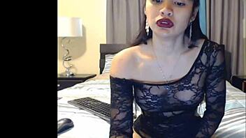 young tranny shows her perfect body on cam