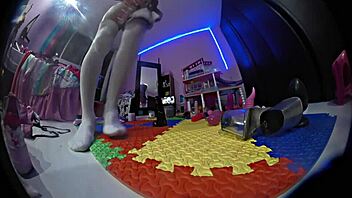 Oso de peluche con camara oculta no puedo creer lo que hace mi hermana cuando esta sola en su cuarto