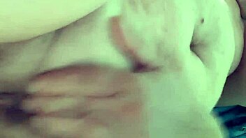 mature horny pussy wants sex too
