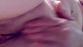 mature horny pussy wants sex too