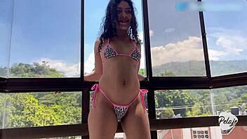 ashley amber caught with fans and kicked out 😳