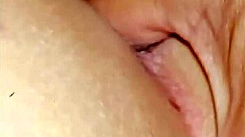 Egyptian wife enjoys passionate homemade sex