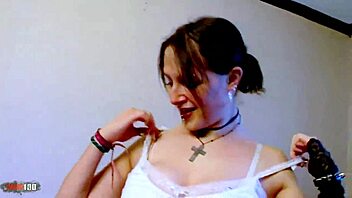 Gothic brunette hitchhiker pays with hardcore anal