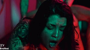 Intense foot sex threesome acidalia mad maxxx & rotten venus