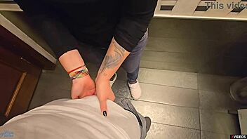 Cuckold creampie in toilet restaurant