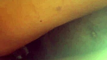 Ma bite dans la chatte de ma voisine
