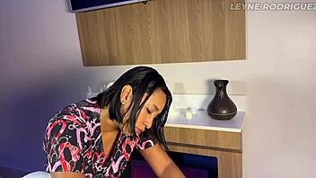 Massage session turns into sensual body rub