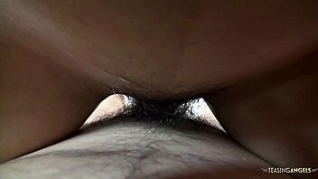 I make my hairy asian pussy cum easily with vibrator