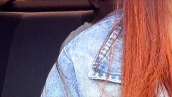 Safada motorista de aplicativo flagra passageiro dotado se masturbando por tr�s