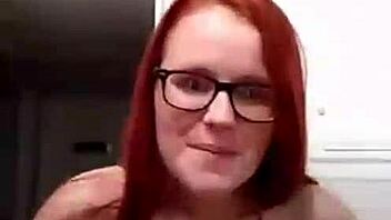 video bikini chica chat en vivo pelirroja manoseada meetme