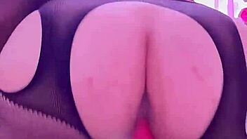 Goth girl rides dildo and squirt on the floor