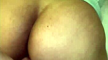 سكس عربى فضايح شراميط المحله جوزها بيقولها بحب اعرص على لحم طيازك شرمها فلق كوسومها