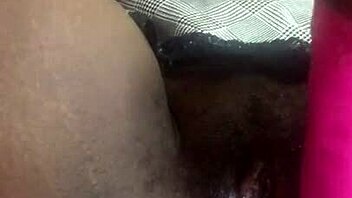 Amateur black girl gets her hairy pussy dripping with cum